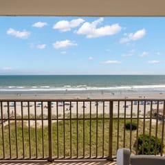 Oceanfront 3BR/2B  Springs Towers 704  Pool, Hot Tub, Fitness Room