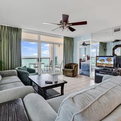 Oceanfront 4BR/3BA  Luxury Condo in the Laguna Keys in Cherry Grove