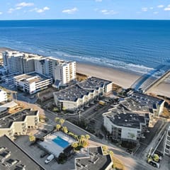Oceanview 2B/2B SC110 Updated Condo with Private Beach Walkway and Pool