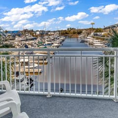Harbourgate Marina 128 l 2BR l Waterway View