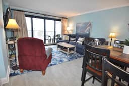 Oceanfront 3BR/2B Springs Towers 704 Pool, Hot Tub, Fitness Room - Image 3