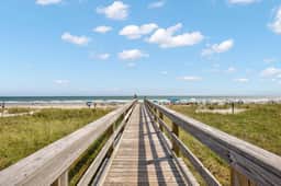 Oceanfront 3BR/2BA Condo! Walk to Beach Bars, Restaurants, grocery and more! - Image 4