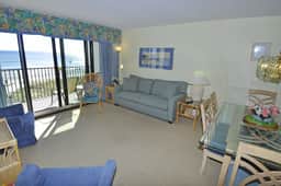 Oceanfront 3BR/2BA Condo! Walk to Beach Bars, Restaurants, grocery and more! - Image 3