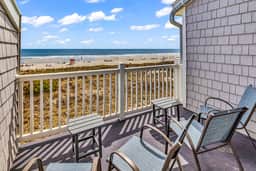 Newly Renovated Oceanfront 3BR | Top Floor - Image 4