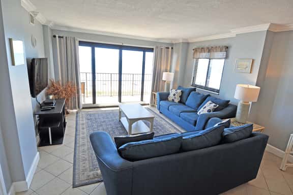 Oceanfront Springs Towers 406 3BR/2BA Condo With Pool, Hot Tub and More! - Image 1