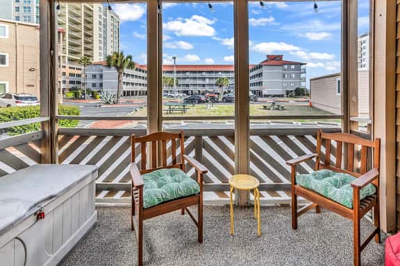 Waipani Villas l 2BR l Screened Porch l Pool - Image 1