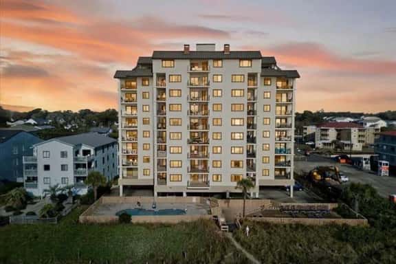 Xanadu III l Ocean front l 1BR Condo l Pool - Image 1