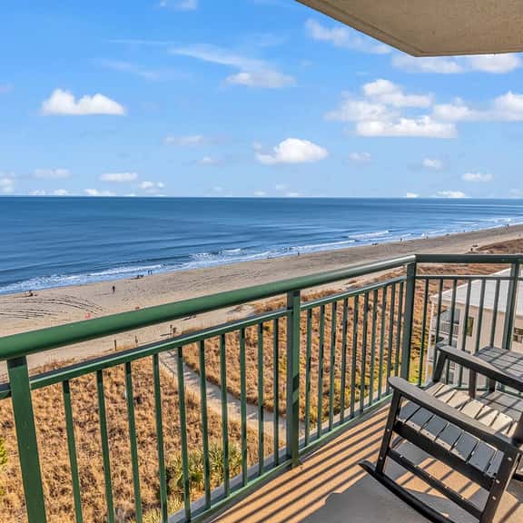 Oceanfront l 4BR l Pool and Lazy River l End Unit - Image 1