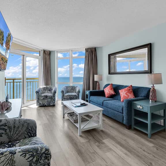 Baywatch Resort l 3BR l Top Floor l Resort Pools - Image 1