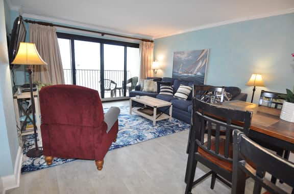 Oceanfront 3BR/2B Springs Towers 704 Pool, Hot Tub, Fitness Room - Image 3