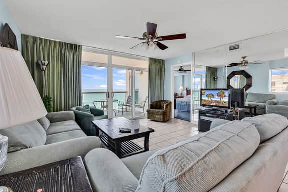 Oceanfront 4BR/3BA Luxury Condo in the Laguna Keys in Cherry Grove - Image 2