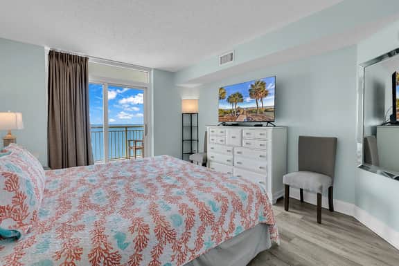 Baywatch Resort l 3BR l Top Floor l Resort Pools - Image 5