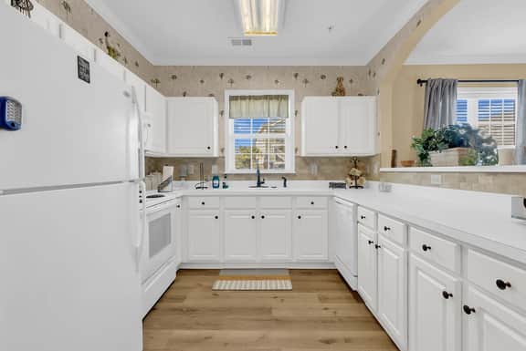 The Havens at Barefoot Landing l 2BR l Pool - Image 3